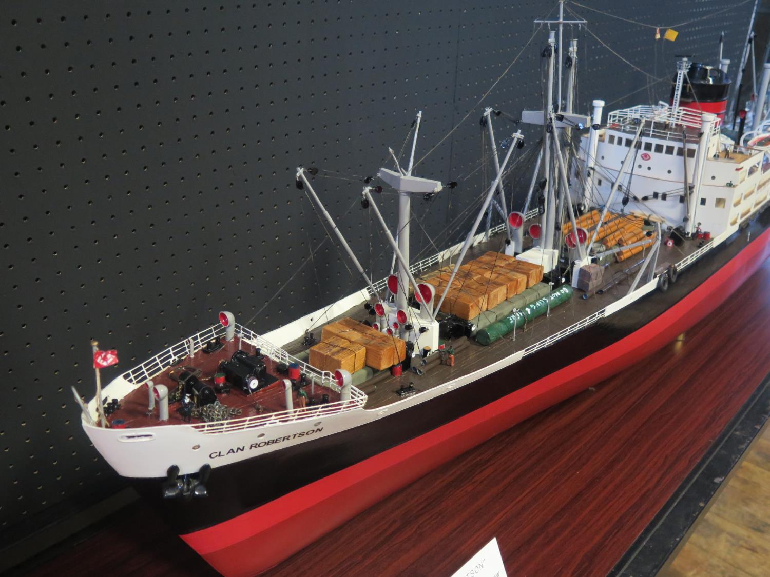 A Fine and Large Ship's Model of "CLAN ROBERTSON" Built 1954 by Greenock Dockyard Co. Glasgow for - Image 6 of 10