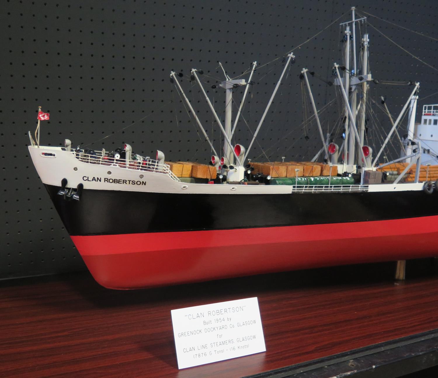 A Fine and Large Ship's Model of "CLAN ROBERTSON" Built 1954 by Greenock Dockyard Co. Glasgow for - Image 2 of 10