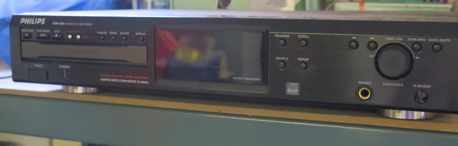 A Philips CDR600 CD Recorder and HiFi connectors