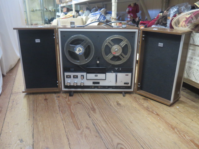 A Toshiba GT-840S Reel to Reel Stereo