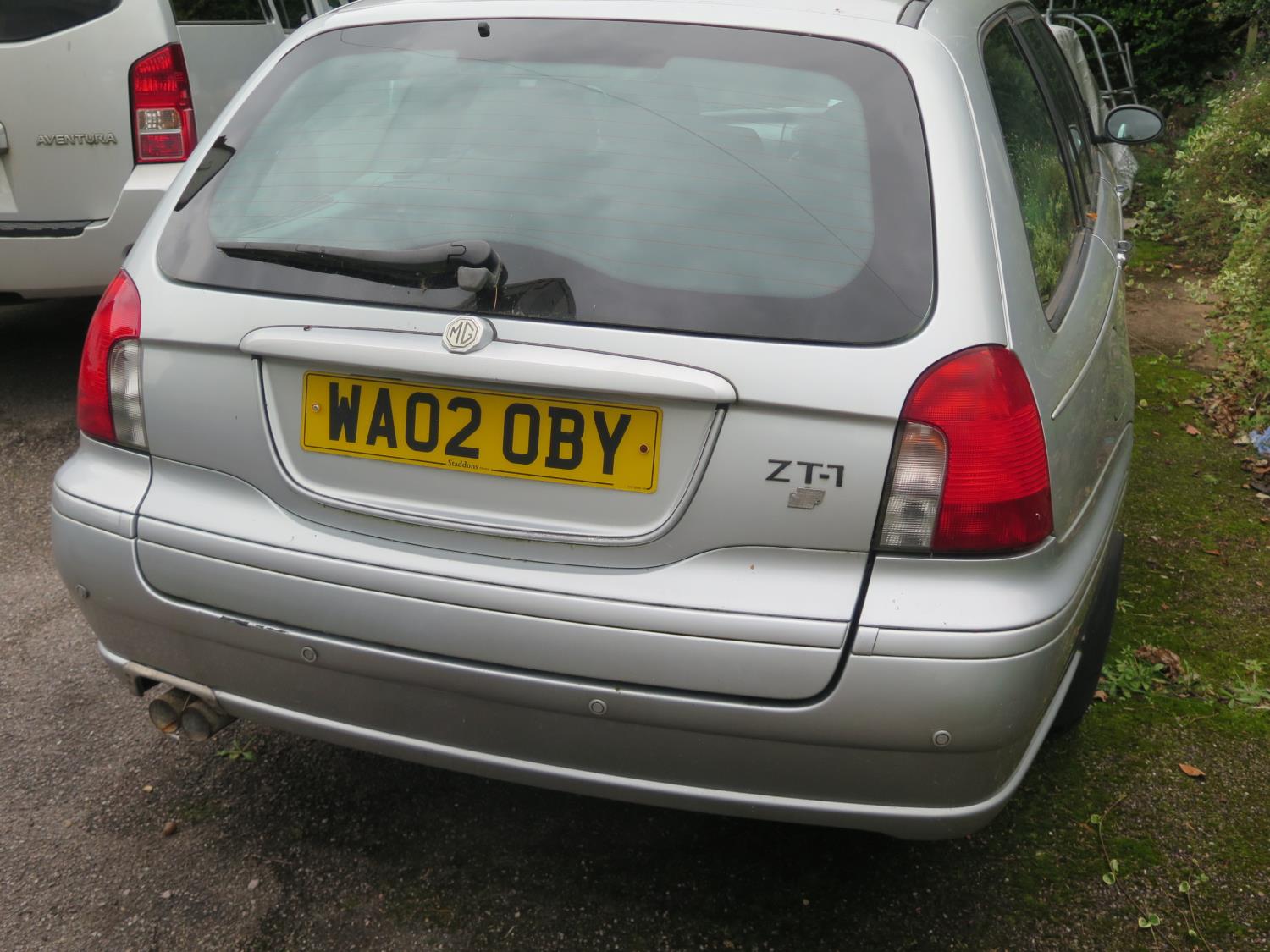 A MG ZT-T Estate in Silver low mileage (approx. 38700 miles) with MOT until October 2020. Manual - Image 6 of 9
