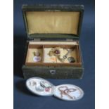 A Jewellery Box and Contents including 9ct gold brooches and scrap gold oddments, 6.9g, damaged