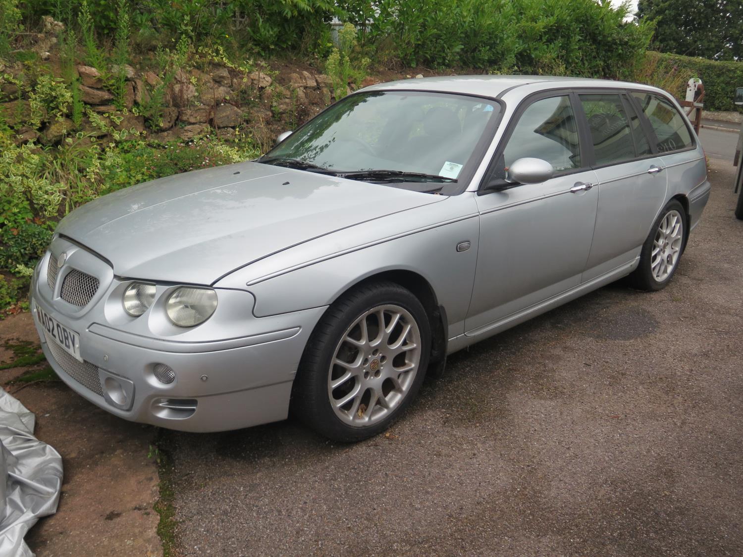 A MG ZT-T Estate in Silver low mileage (approx. 38700 miles) with MOT until October 2020. Manual