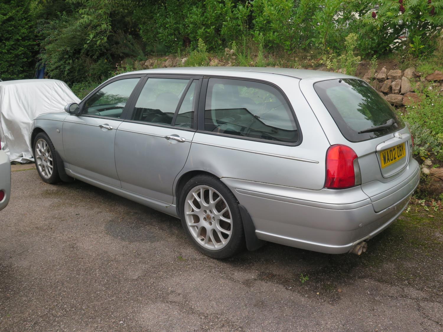 A MG ZT-T Estate in Silver low mileage (approx. 38700 miles) with MOT until October 2020. Manual - Image 2 of 9