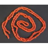 A Coral Bead Necklace, 80g