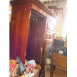 An Edwardian Compactum