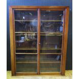 A 19th Century Mahogany Glazed Bookcase, 152(w)X190(h)x34(d)cm
