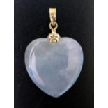 A 14K Yellow Gold Mounted Jadeite Heart Shaped Pendant, c. 35mm drop