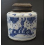 An 18th Century Chinese Blue and White Porcelain Jar with wooden cover, 87mm high