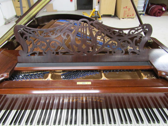 Richard Lipp (c1915) A 5ft 7in grand piano in a rosewood case on turned legs. - Image 4 of 4