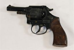 An Italian Mondial Brevetteta 22 calibre starting pistol, model 1938, 15.