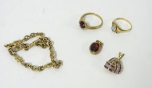 Small collection of mixed jewellery including 9ct gold rings, pendants etc approx 18.2g.