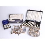 Quantity of various silver plated wares including cased servers, set of 6 cased EP napkin rings,