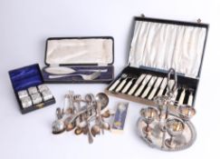 Quantity of various silver plated wares including cased servers, set of 6 cased EP napkin rings,