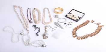 Collection of vintage and costume jewellery, necklaces, bangles, brooches, cufflinks set etc.