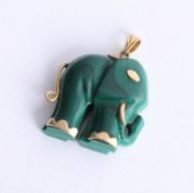 A 14ct yellow gold and malachite elephant.