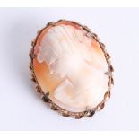 A 9ct cameo set brooch.