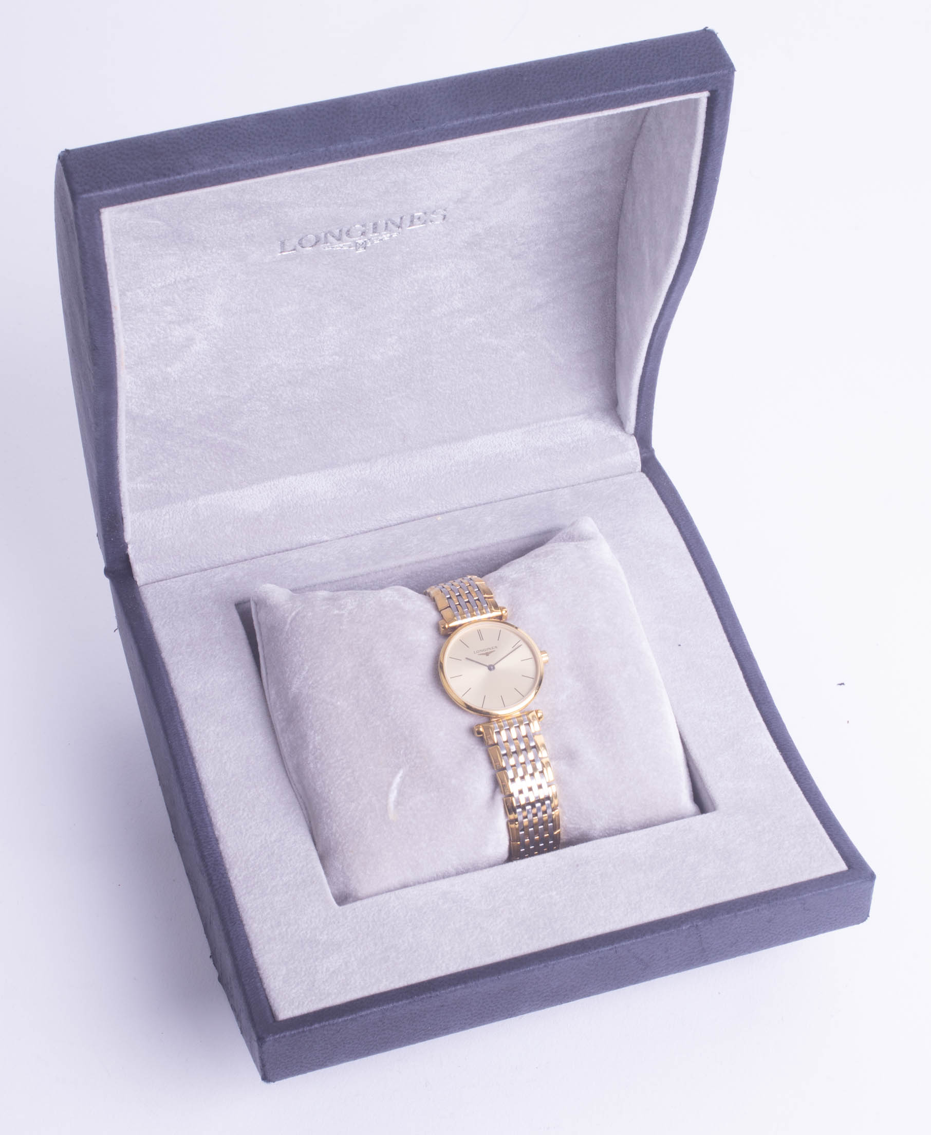 Longines, Le Grande Classic, a ladies classic wristwatch, boxed with extra links, back plate - Image 2 of 2