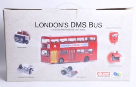 Gilbow, London DM bus 1/24 scale model, boxed, model DMS 591.