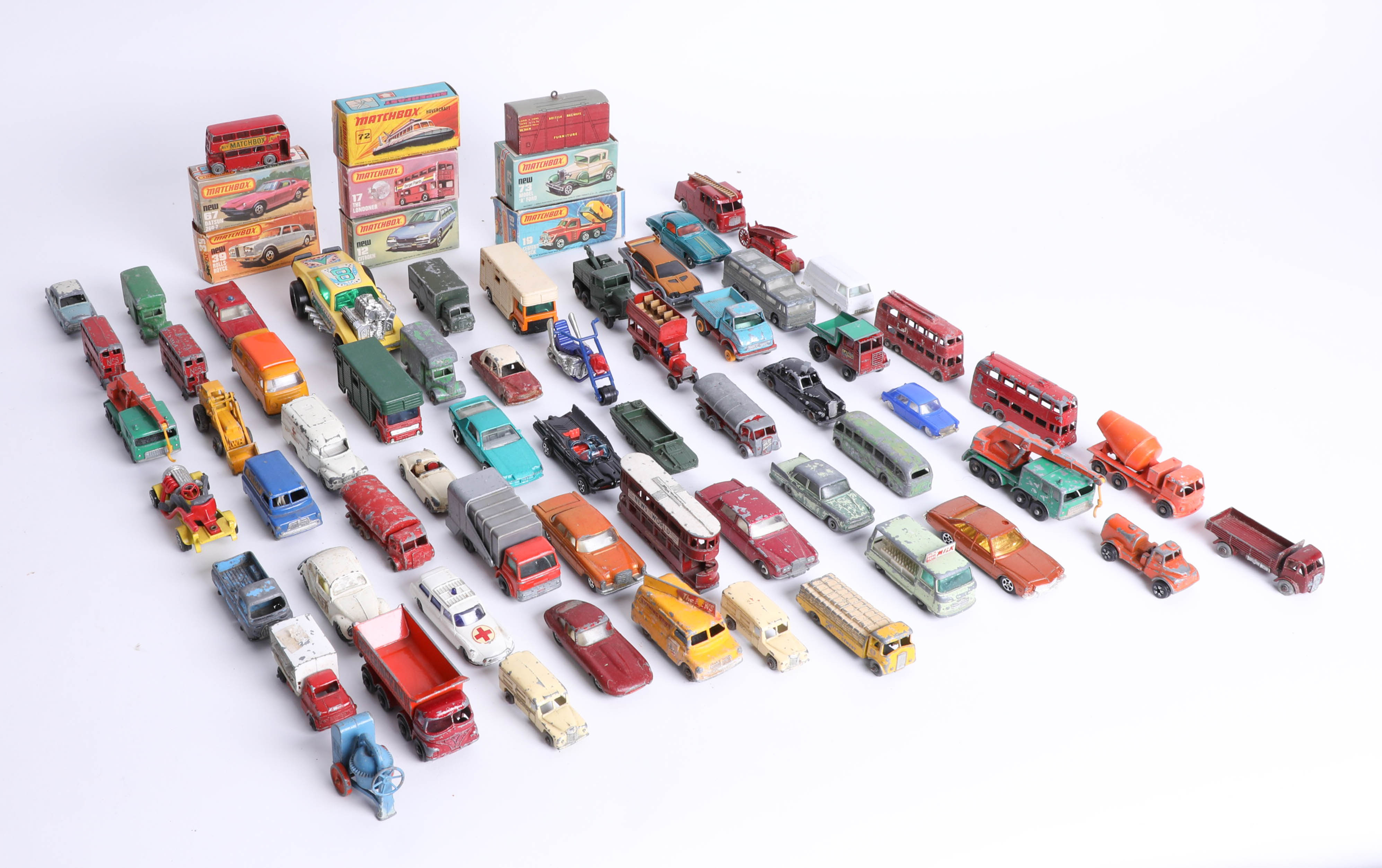 Small collection of play worn diecast models some loose and some boxed including Matchbox. - Image 3 of 3