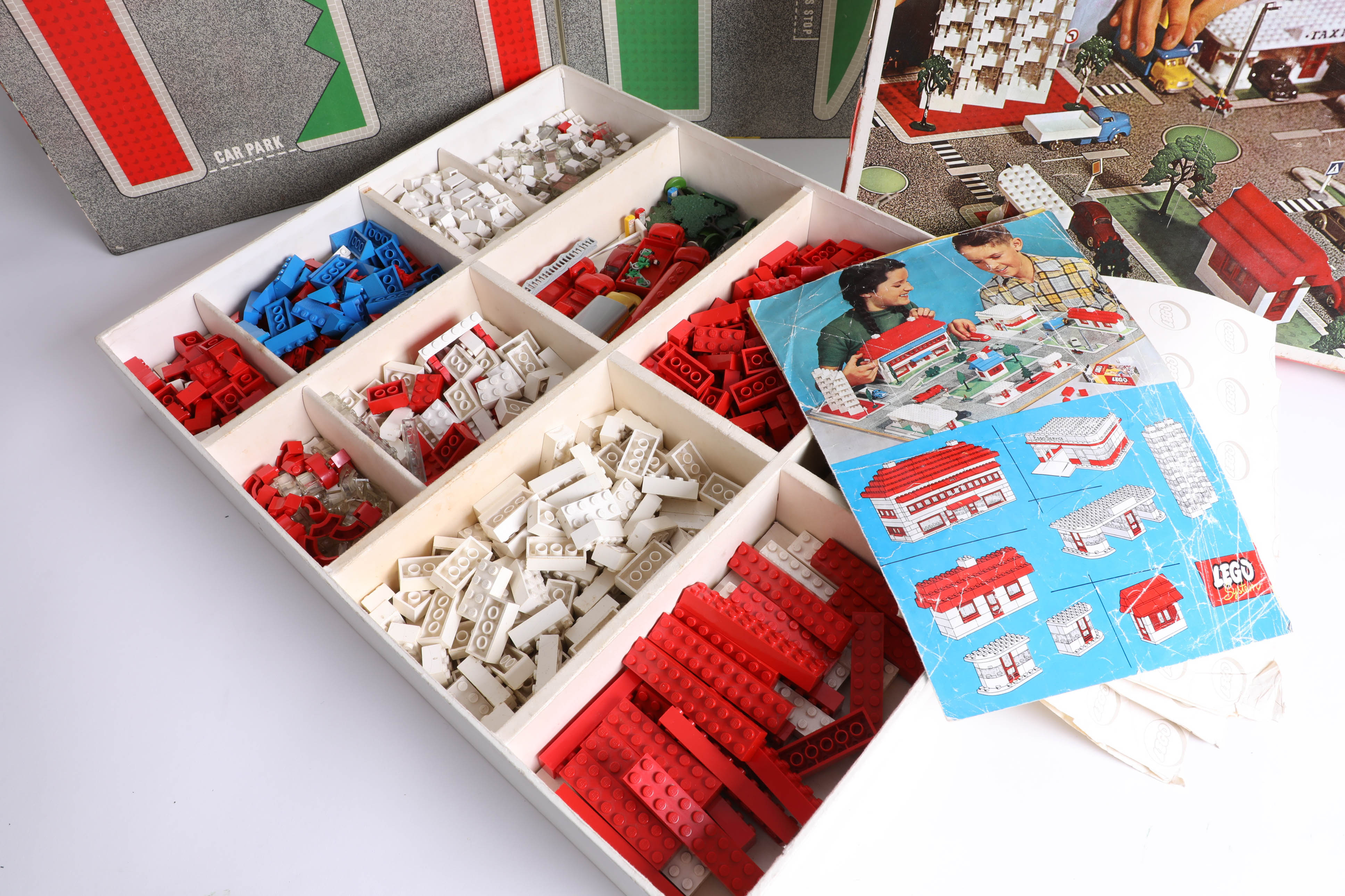 Lego, a 1965 boxed set number 810 (one owner since new). - Image 3 of 3