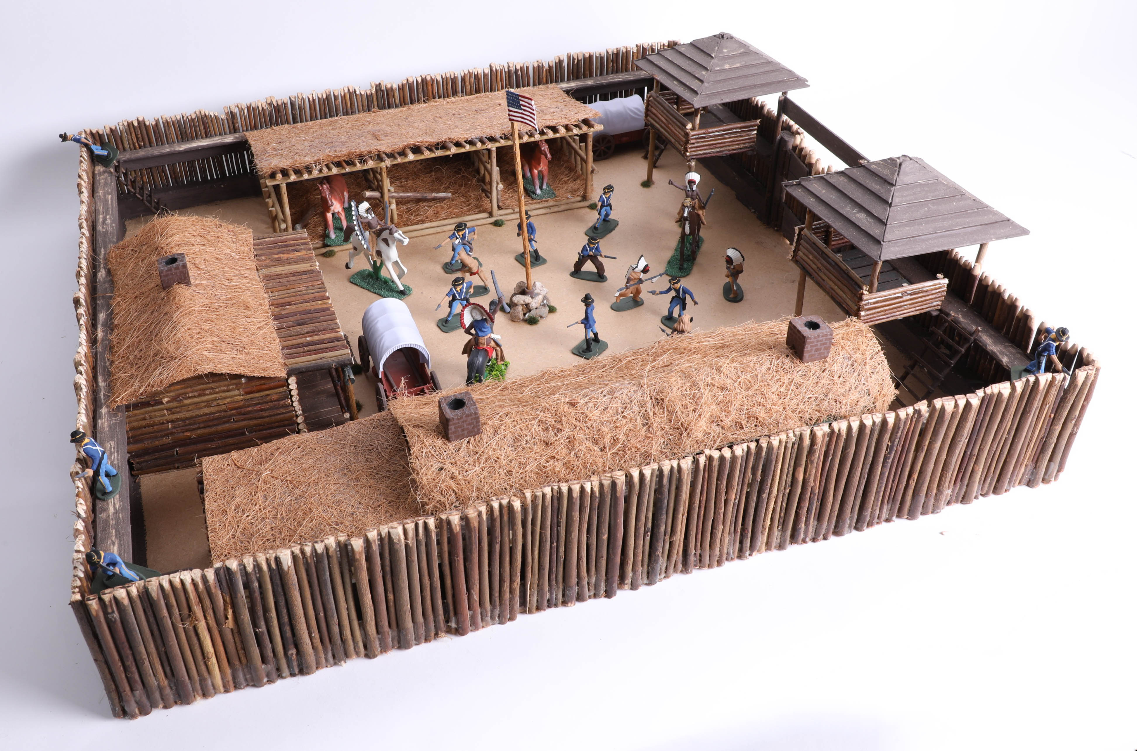 Handmade fort for Cavalry and Indians including figures. - Image 3 of 3