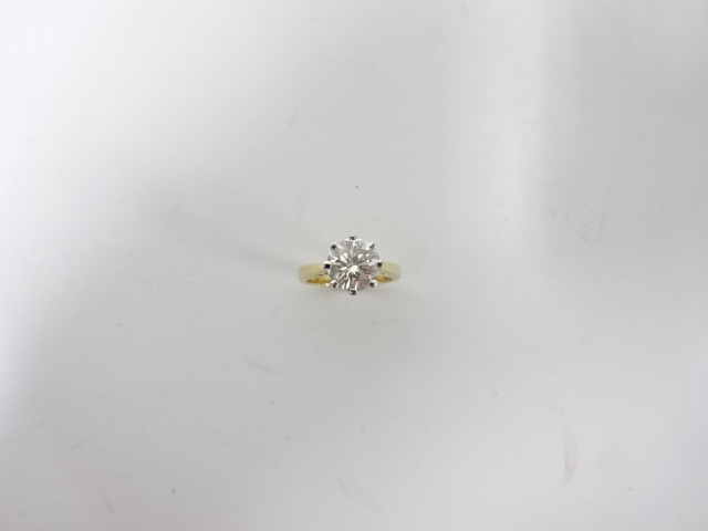 A large diamond solitaire ring, set in yellow gold, approx 3.00 carats, ring size N, judged to be - Image 7 of 8