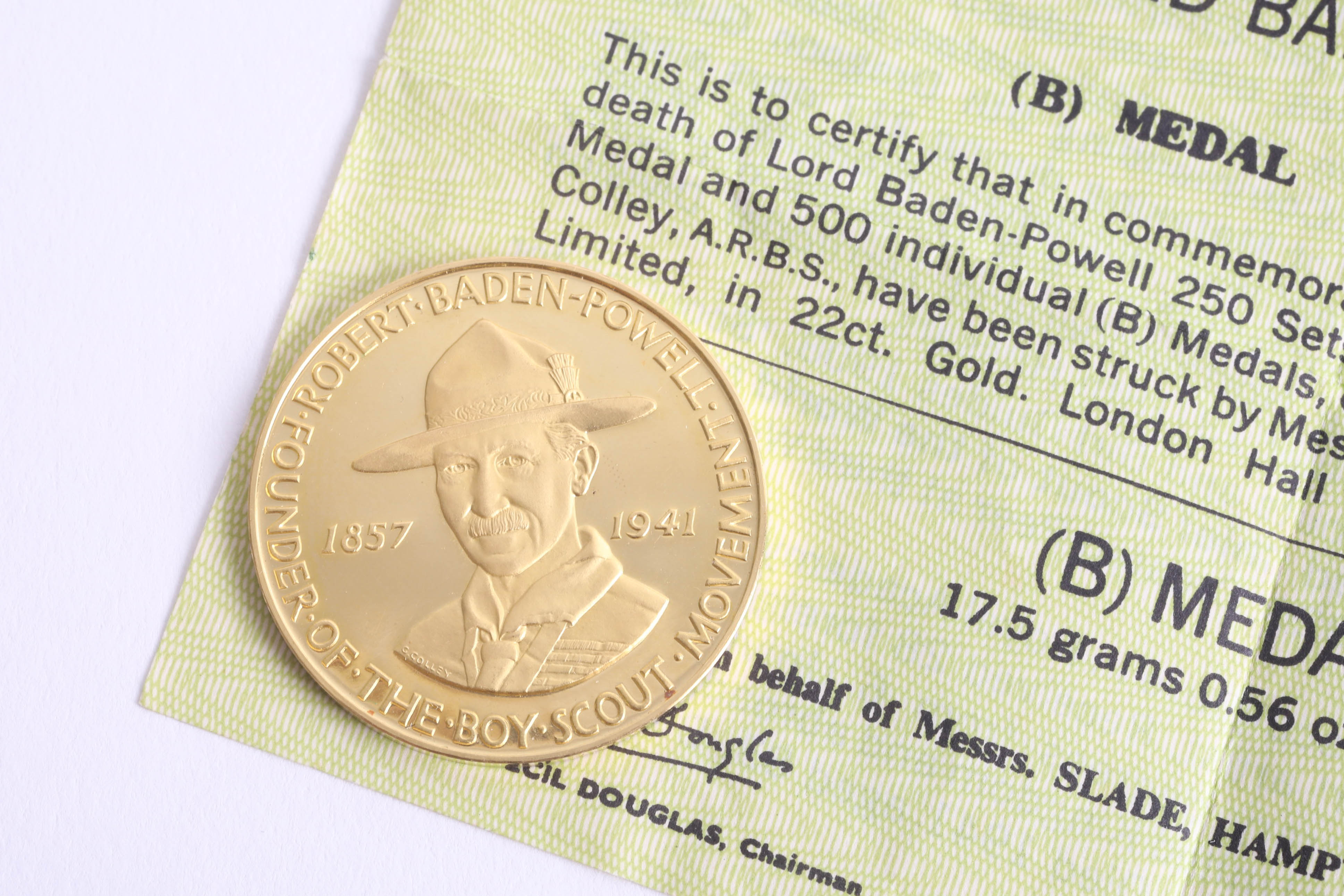 A gold medal to celebrate 25th anniversary of the death of Lord Baden Powell 17.5g with certificate, - Image 4 of 4