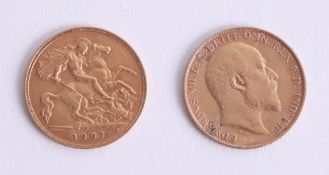 Two Edward VII 1907 half sovereigns (2).