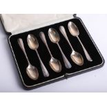 A cased silver set of 6 rat-tail coffee spoons with London coronation mark, London, Maker J.W. &
