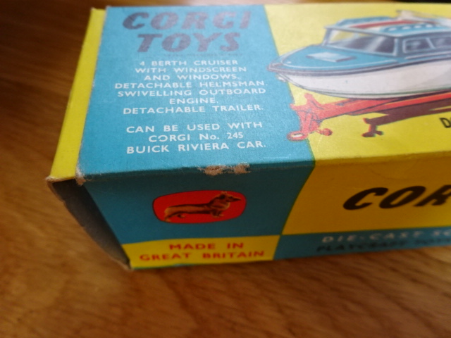 Corgi Toys, Dolphin Cruiser on Trailer 104, Gift Set no. 31, boxed (2). - Image 9 of 12