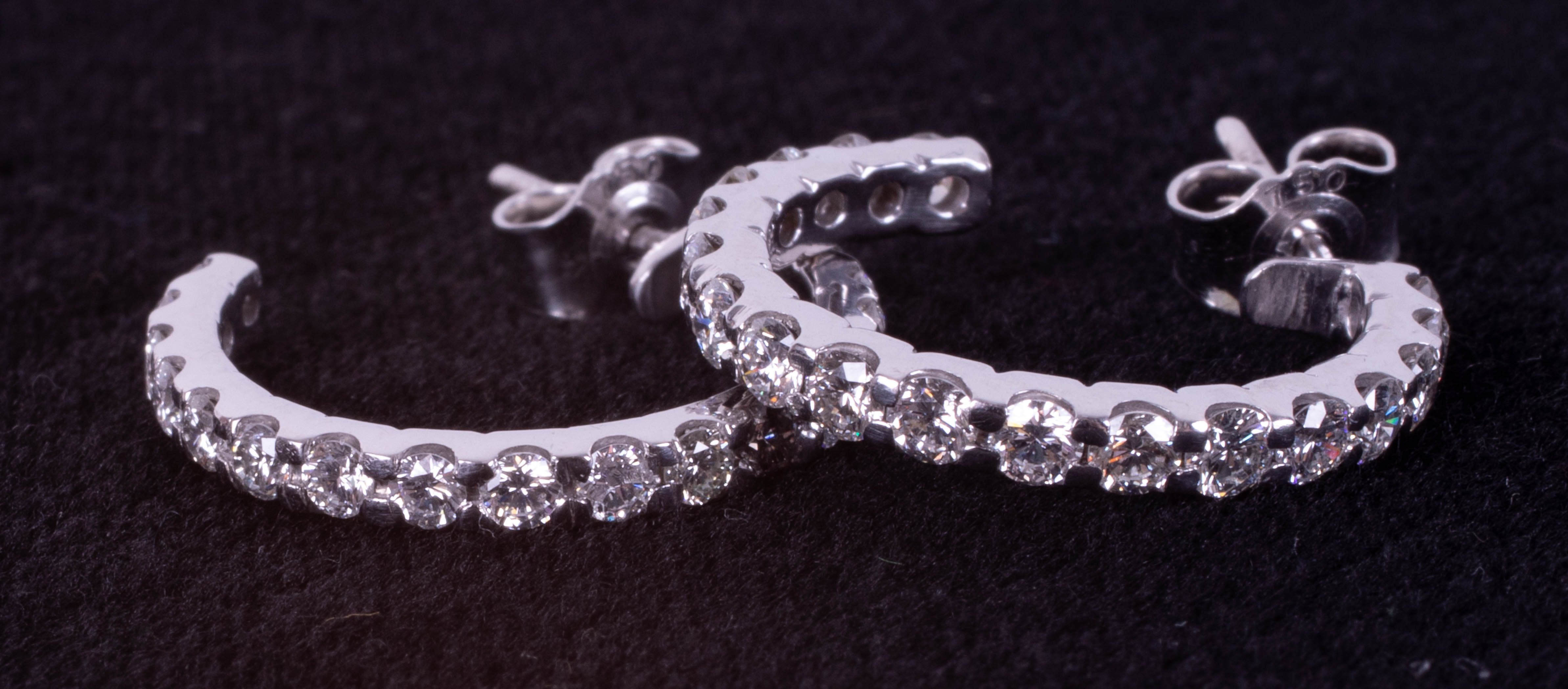 A good pair of diamond set hoop earrings in 18ct white gold. - Image 2 of 2