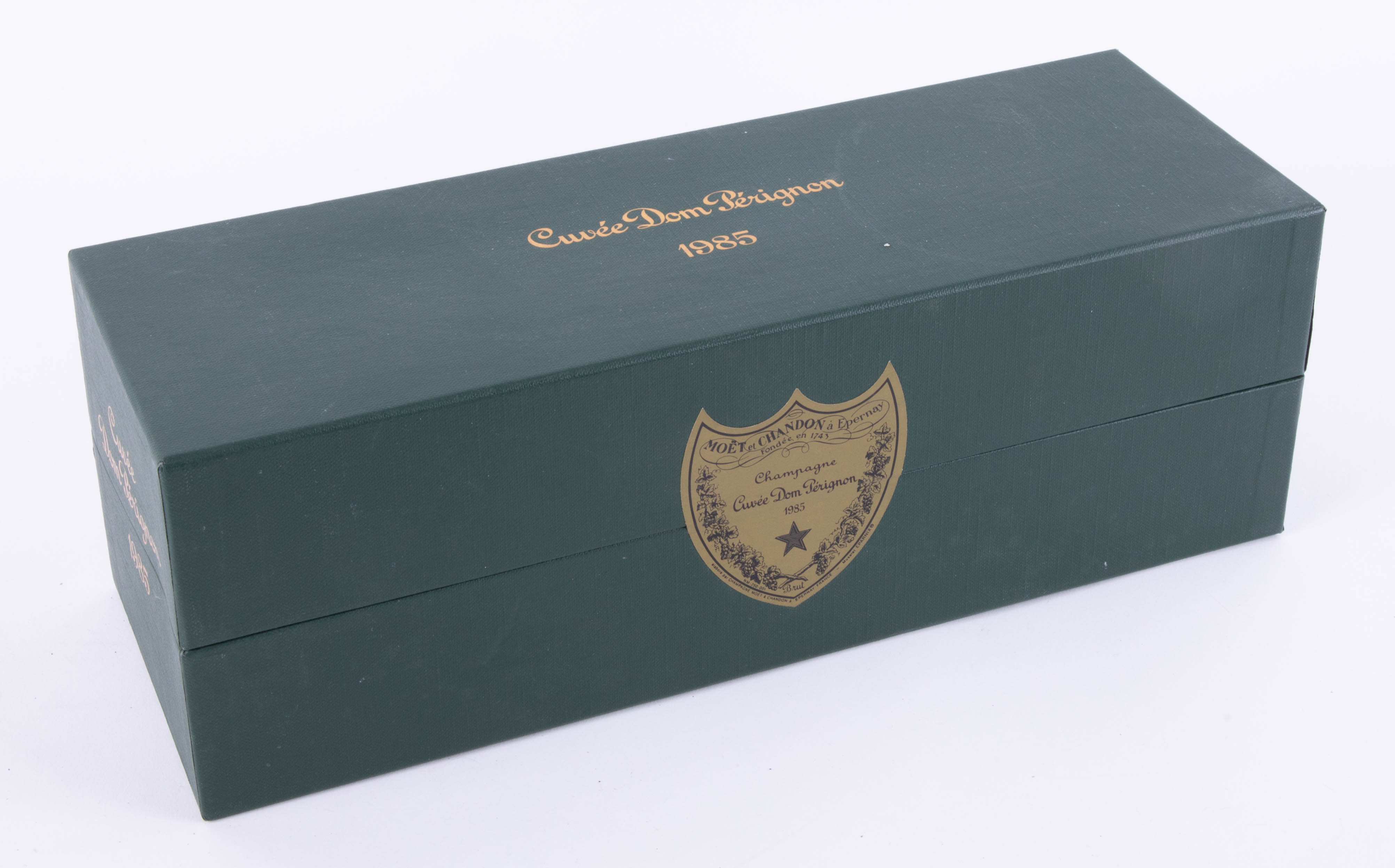Dom Perignon, 1985 Moet and Chandon Champagne, boxed.