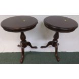 PAIR OF MAHOGANY CIRCULAR SIDE TABLES ON TRIPOD LEGS
