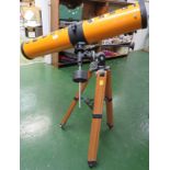 NEWTONIAN REFLECTING TELESCOPE ON EQUATORIAL MOUNT WITH EYE PIECES
