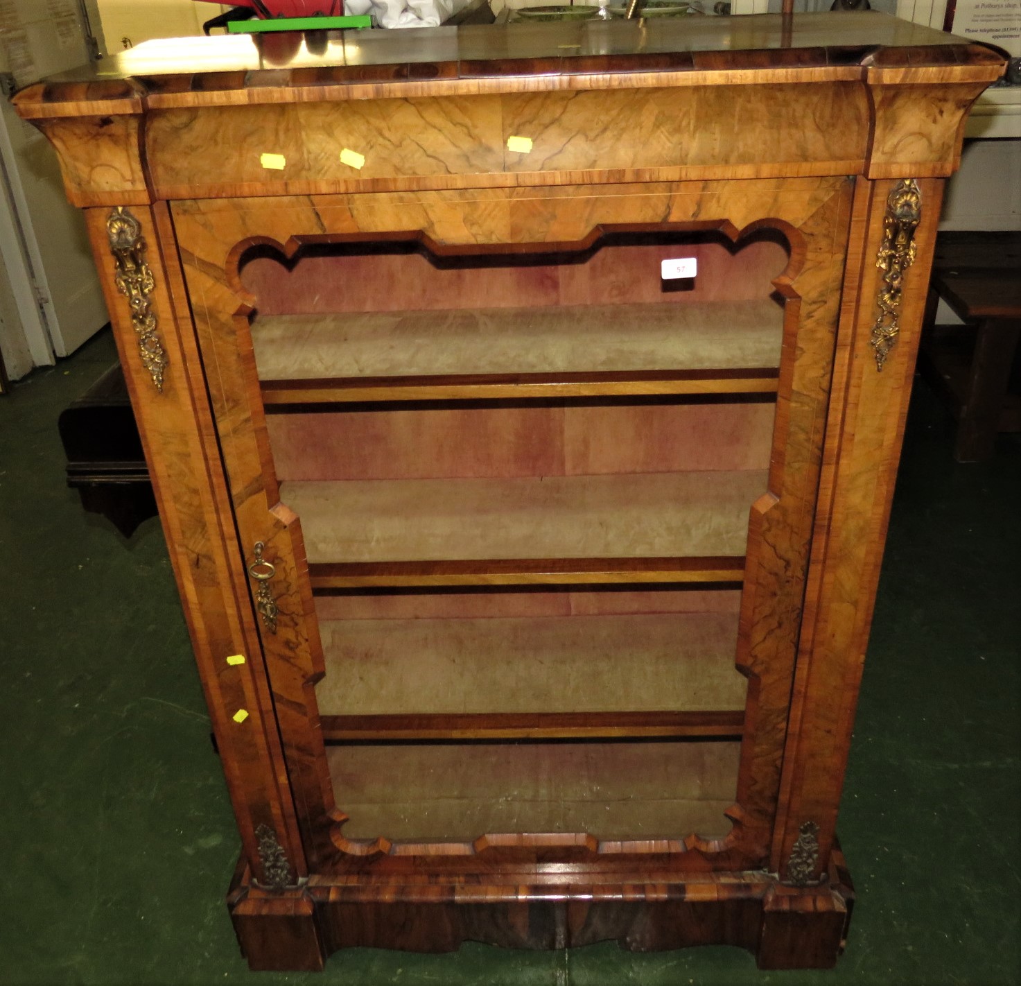 19TH CENTURY WALNUT VENEERED CHINA DISPLAY CABINET WITH SINGLE DOOR AND THREE INTERNAL SHELVES