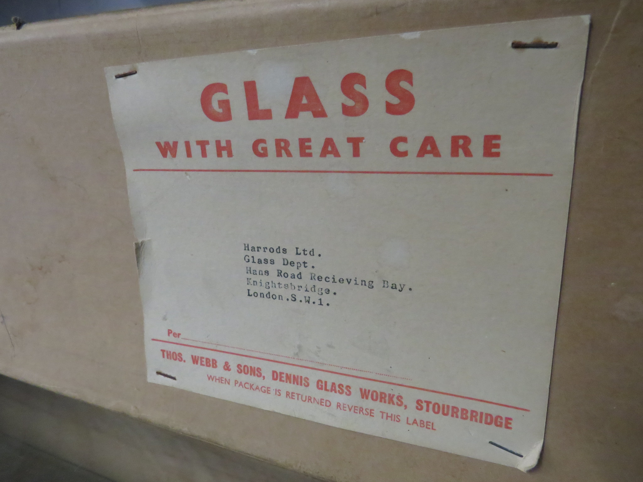 THOMAS WEBB ALE YARD GLASS, WITH ORIGINAL BOX AND LABEL ADDRESSED TO HARRODS - Image 4 of 4