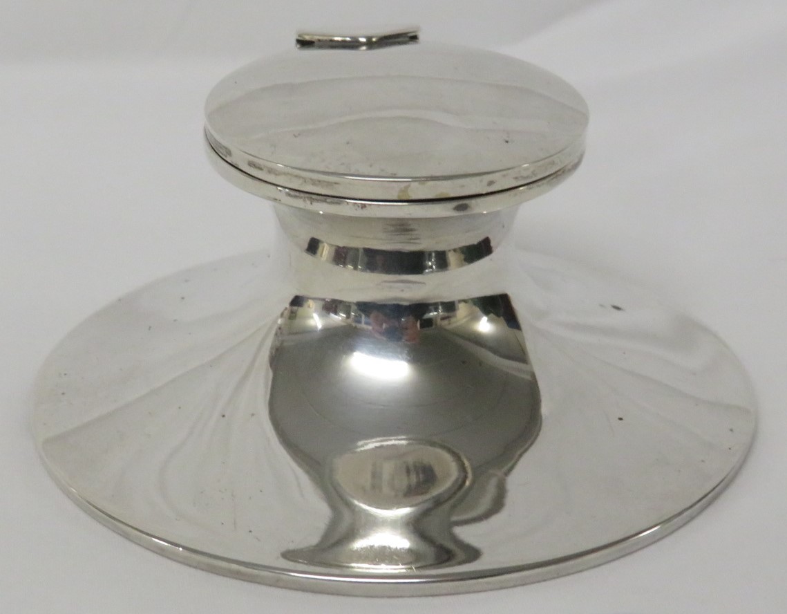 Asprey silver capstan inkwell, diameter of base 8.8cm, marks for Birmingham, 1909, maker's stamp and