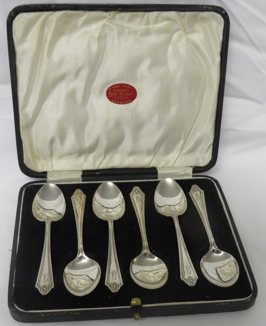 Cased set of six silver teaspoons, engraved initial G to the terminals, marks for Birmingham,