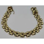 9 carat gold triple-link bracelet, stamped 375 9KT, length about 18.5cm, gross weight 11.0g, the