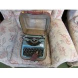 IMPERIAL GOOD COMPANION FOR TYPEWRITER IN CARRY CASE