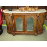 VICTORIAN WALNUT VENEERED CREDENZA WITH MIRRORED CENTRAL DOORS AND POLISHED MARBLE TOP (WITH KEY)