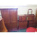 MAHOGANY EFFECT BEDROOM SET, COMPRISING A TWO-DOOR WARDROBE, PAIR OF FIVE DRAWER CHESTS, TWO BEDSIDE