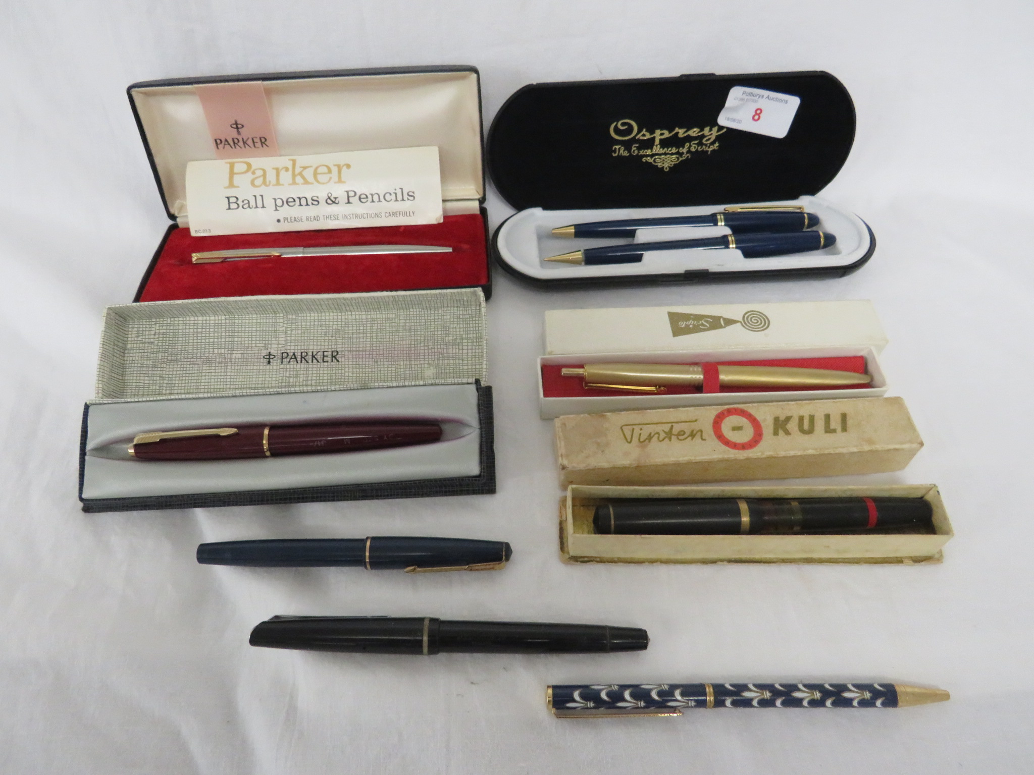 BOXED BALLPOINT PENS AND FOUNTAIN PEN INCLUDING PARKER WITH OTHER LOOSE PENS