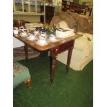 EDWARDIAN MAHOGANY DROPLEAF TEATABLE WITH SINGLE DRAWER (AF)