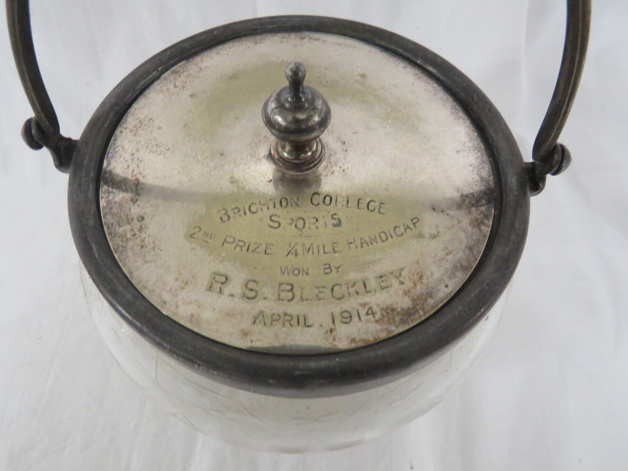 CUT GLASS BISCUIT BARREL WITH SILVER PLATED LID WITH 1914 BRIGHTON COLLEGE SPORTS ENGRAVING TO R S - Image 3 of 3