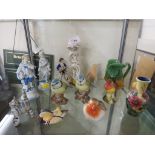 SMALL QUANTITY OF DECORATIVE ORNAMENTS INCLUDING CONTINENTAL PORCELAIN FIGURINES, BESWICK ROBIN