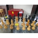 SET OF WOODEN WEIGHTED CHESS PIECES WITH WOODEN BOX