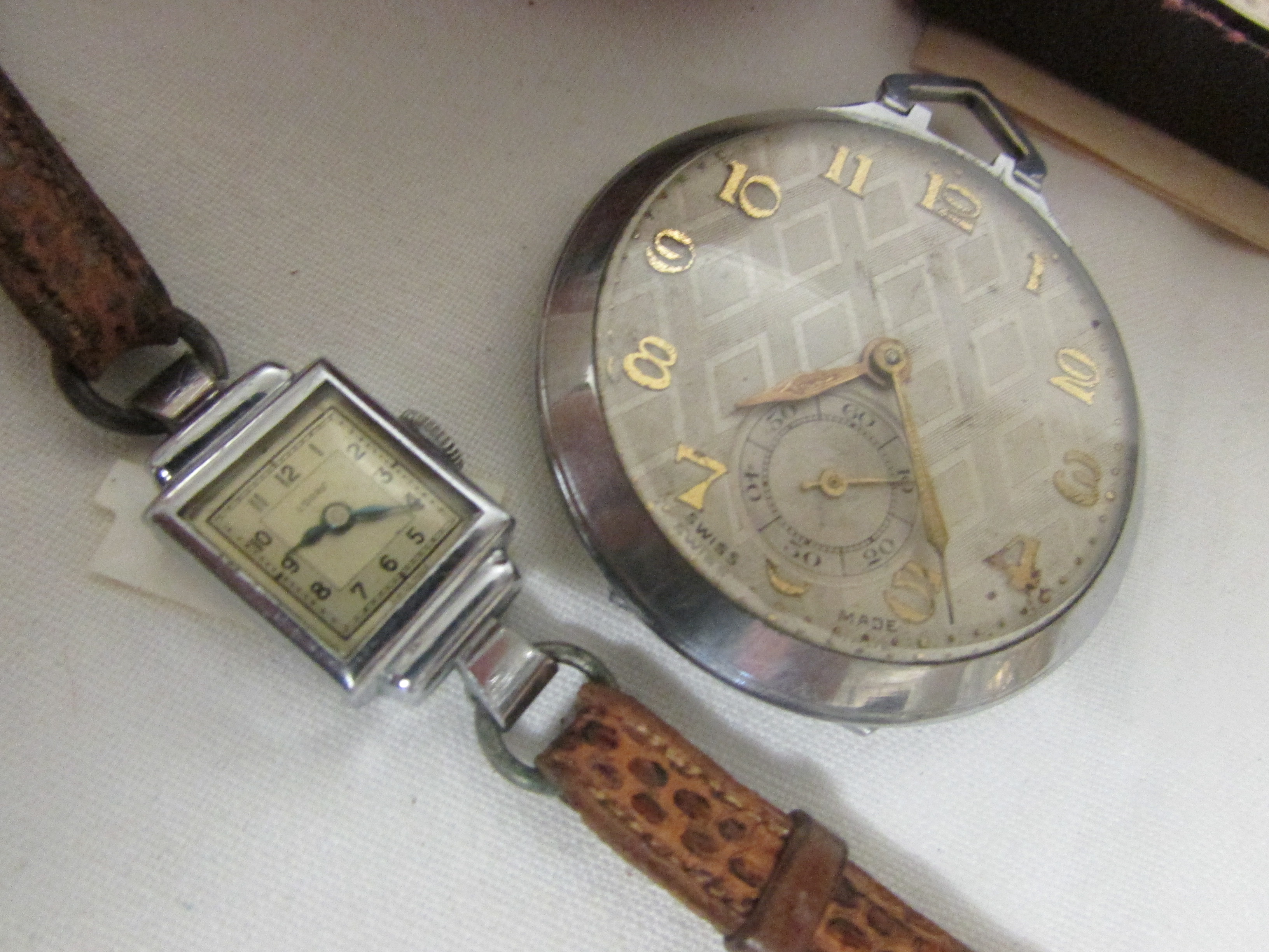 TIN OF ASSORTED LADYS AND GENTS WRISTWATCHES, TWO FESTIVAL OF BRITAIN COINS, BAG OF MODERN COINAGE - Image 4 of 4