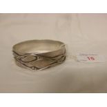HALLMARKED SILVER BANGLE WITH APPLIED DESIGN, LONDON ASSAY, 1.9 OZT